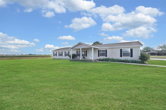 1318 N Cook St, Cordell, OK 73632 - view of front of property featuring a front yard