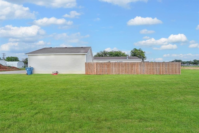 1318 N Cook St, Cordell, OK 73632 - view of yard
