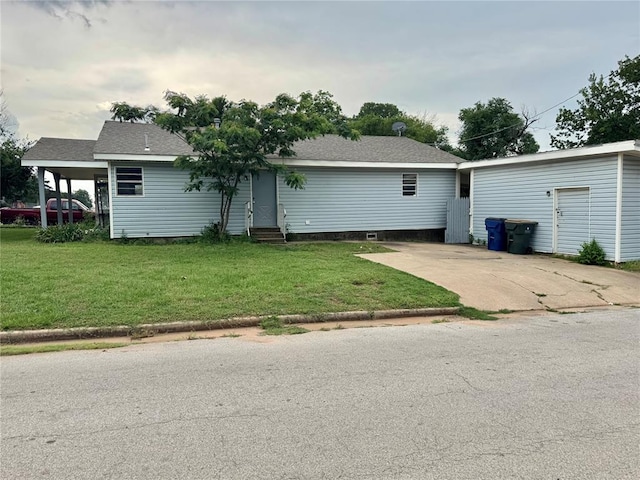 1502 S 12th St, Chickasha, OK 73018 - view of front of home with entry steps and a front lawn