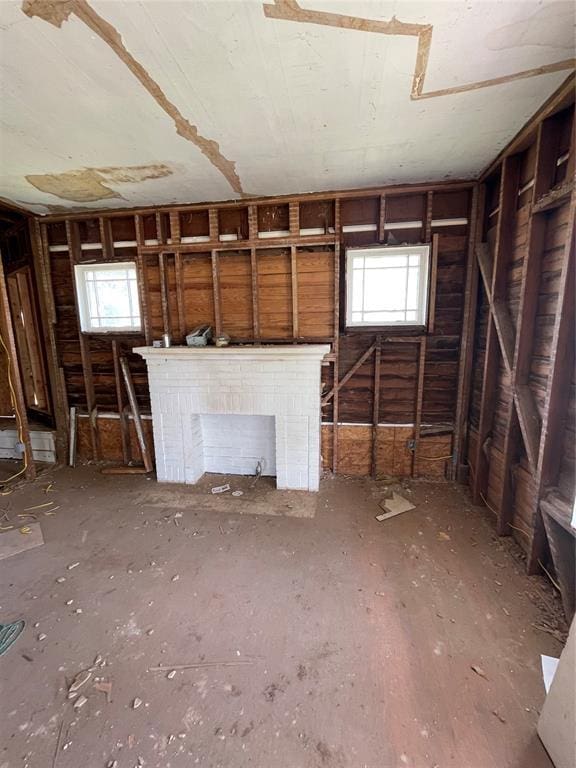 1624 W Idaho Ave, Chickasha, OK 73018 - misc room featuring plenty of natural light