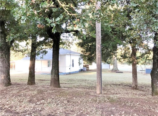 16204 Gaddy Rd, Shawnee, OK 74801 - view of yard