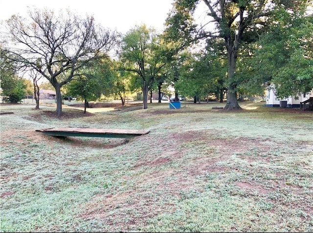 16204 Gaddy Rd, Shawnee, OK 74801 - view of yard