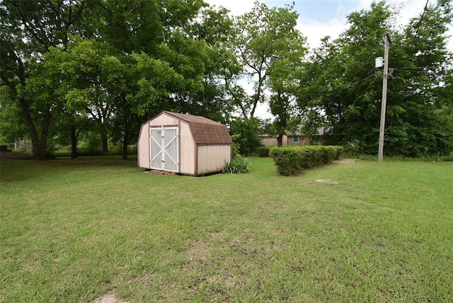 220 E Tiger Ave, Wetumka, OK 74883 - view of grassy yard