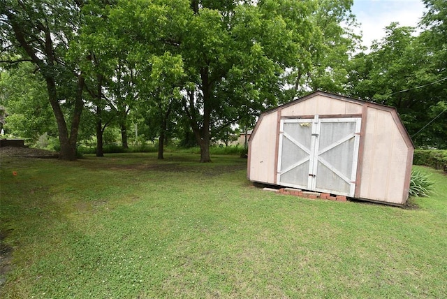 220 E Tiger Ave, Wetumka, OK 74883 - view of grassy yard