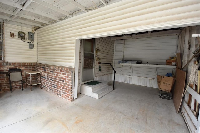 220 E Tiger Ave, Wetumka, OK 74883 - view of garage