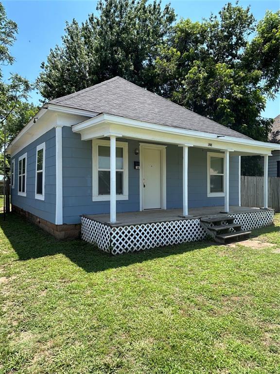 823 W Minnesota Ave, Chickasha, OK 73018 - photo 1