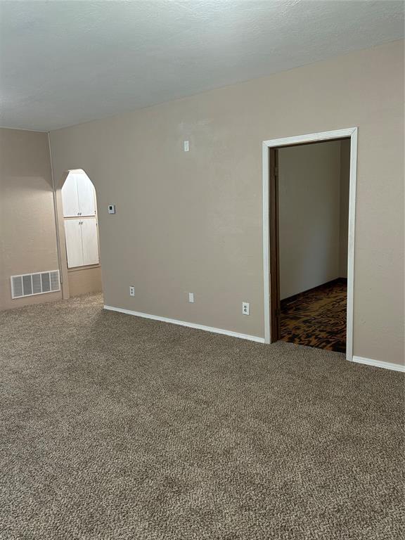 823 W Minnesota Ave, Chickasha, OK 73018 - photo 5