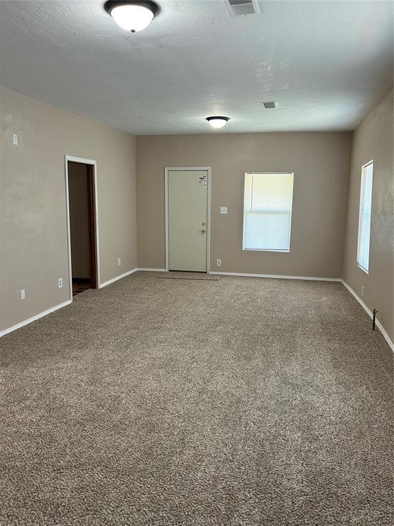 823 W Minnesota Ave, Chickasha, OK 73018 - photo 7