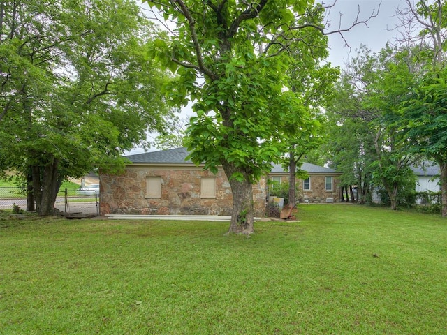 3236 SW 37th St, Oklahoma City, OK 73119 - view of yard