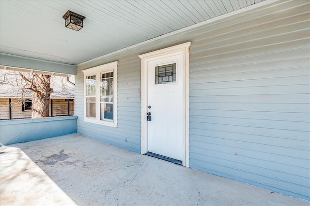 816 W Padon St, Blackwell, OK 74631 - entrance to property with covered porch