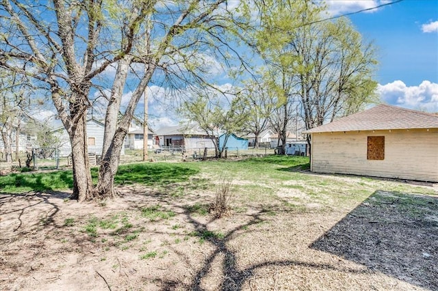 816 W Padon St, Blackwell, OK 74631 - view of yard