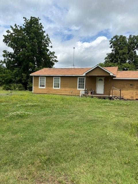 10025 N Ruth St, Spencer, OK 73084 - view of front of home featuring a front lawn