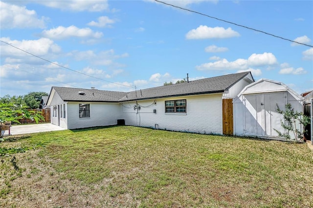 404 Comanche Trl, Altus, OK 73521 - back of property featuring a patio