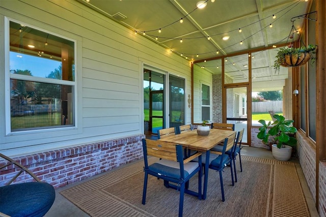 612 E Coffee Creek Rd, Edmond, OK 73034 - sunroom / solarium with outdoor dining area