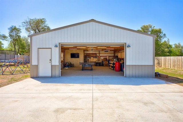 612 E Coffee Creek Rd, Edmond, OK 73034 - view of detached garage