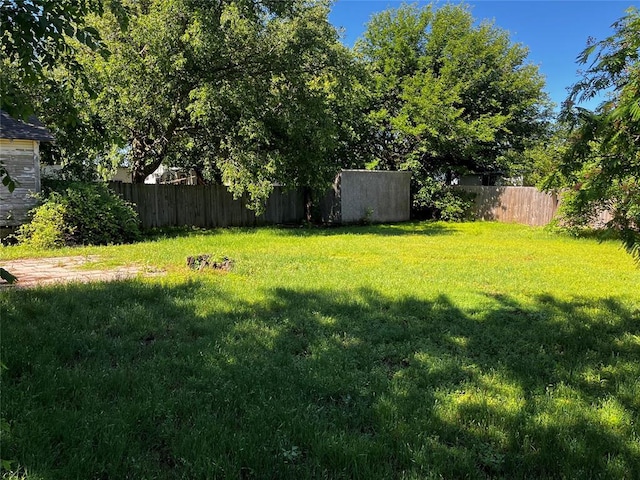 305 N Reimer St, Corn, OK 73024 - view of yard