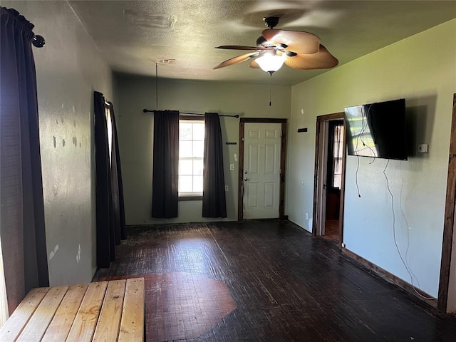 305 N Reimer St, Corn, OK 73024 - foyer entrance featuring wood finished floors and a ceiling fan
