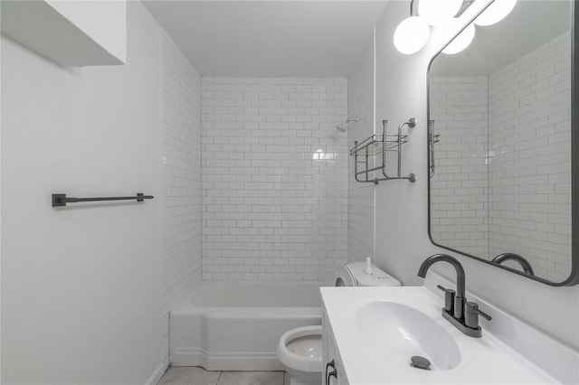 508 S Morrison Ave, El Reno, OK 73036 - full bathroom featuring toilet, vanity, shower / washtub combination, and tile patterned floors