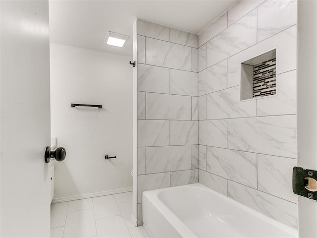 1033 Linn Ln, Yukon, OK 73099 - full bathroom featuring baseboards and bathtub / shower combination