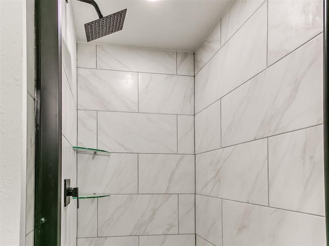 1033 Linn Ln, Yukon, OK 73099 - bathroom view of a tile shower