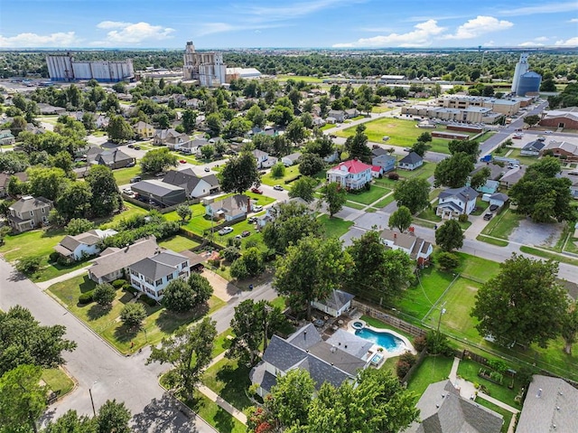 516 S Macomb Ave, El Reno, OK 73036 - aerial view of residential area featuring a pool area