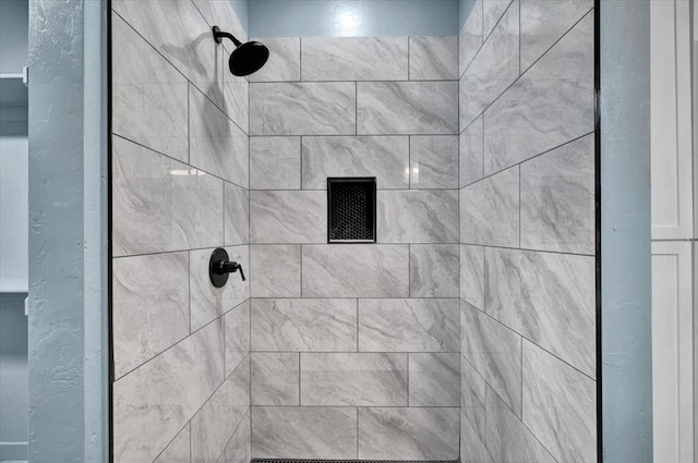 1435 NE 27th St, Oklahoma City, OK 73111 - bathroom view of tiled shower