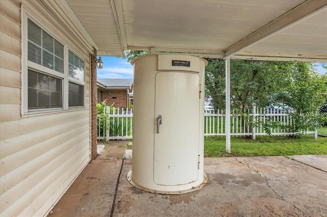 912 SW 4th Pl, Moore, OK 73160 - view of patio