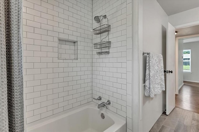 615 Ridgecrest Rd, Edmond, OK 73013 - full bathroom featuring shower / bathtub combination and baseboards