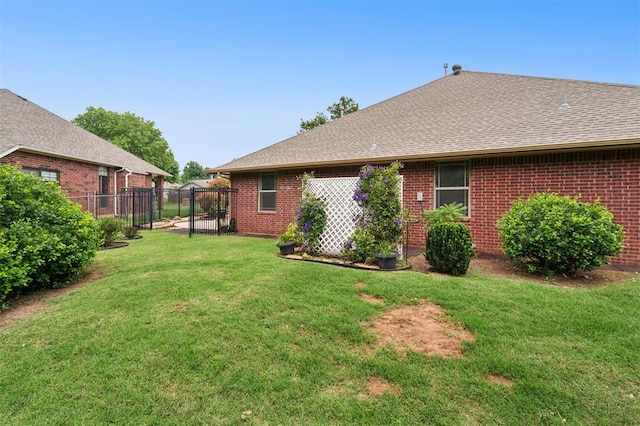 709 S Greengate Dr, Yukon, OK 73099 - view of yard