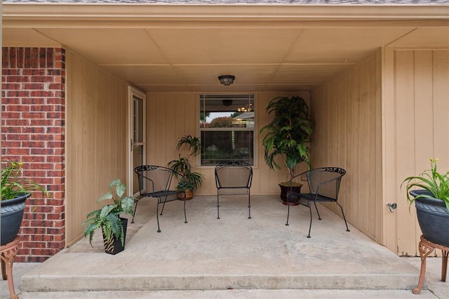 709 S Greengate Dr, Yukon, OK 73099 - view of patio / terrace