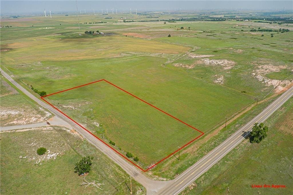 1 E 1050th Rd, Weatherford, OK 73096