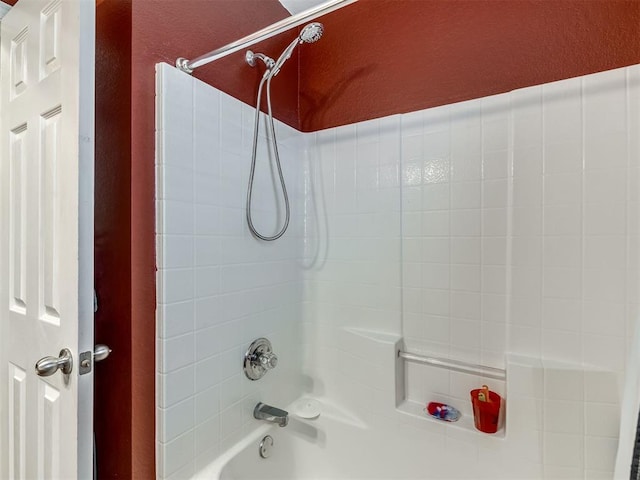 1816 Concord Pl, Norman, OK 73071 - bathroom featuring shower / washtub combination
