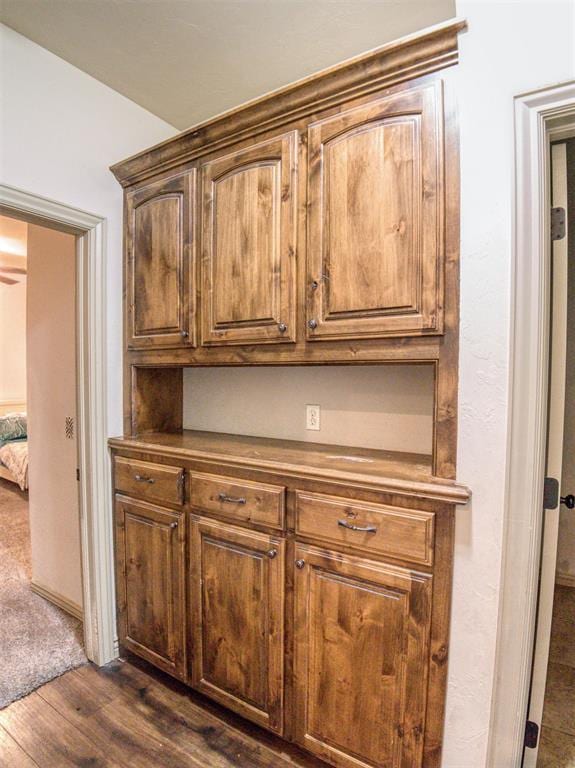 866 County St Unit 2922, Tuttle, OK 73089 - detailed view of wood finished floors