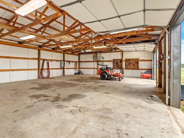 34207 Clearpond Rd, Shawnee, OK 74801 - view of garage