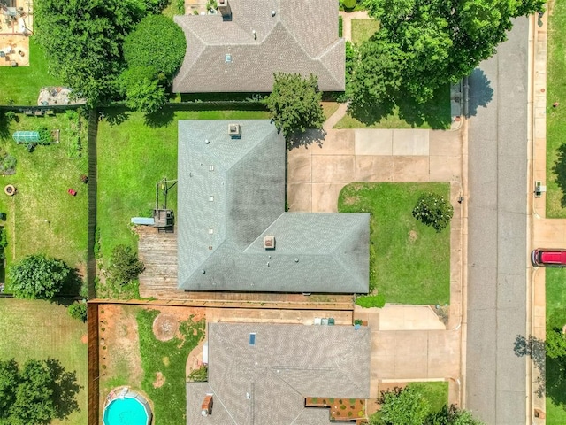 2604 Jeannes Trl, Edmond, OK 73012 - drone / aerial view