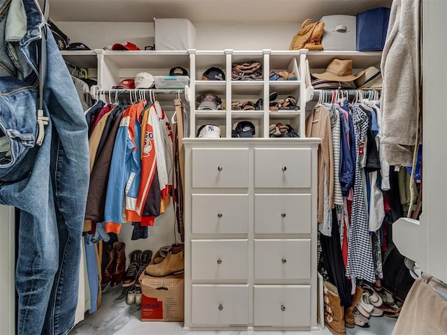 13925 Middleberry Rd, Edmond, OK 73013 - view of walk in closet