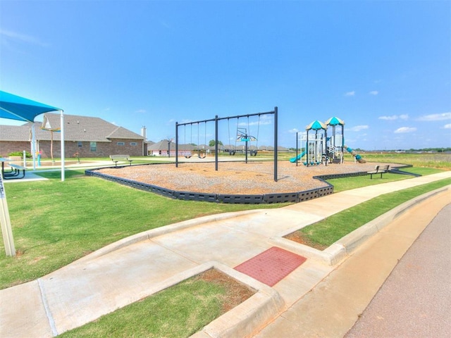3317 Open Prairie Trl, Yukon, OK 73099 - community jungle gym with a yard