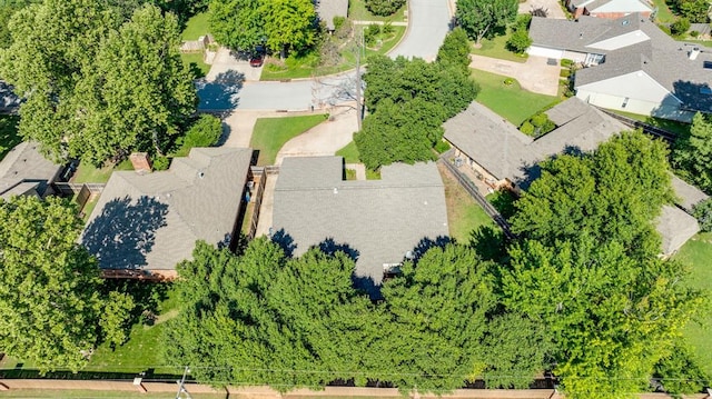 816 Woodbury Dr, Edmond, OK 73034 - aerial perspective of suburban area