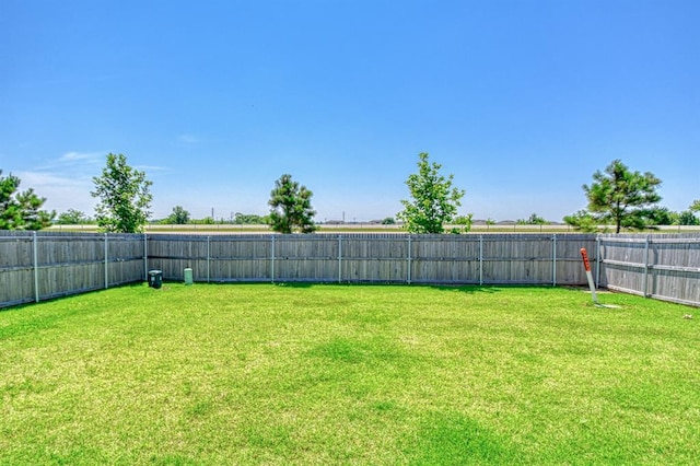 3232 Pagoda Pead Dr, Yukon, OK 73099 - view of fenced backyard
