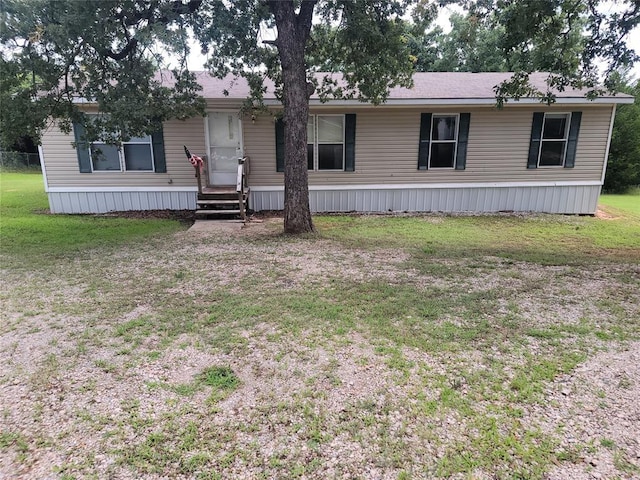 4300 S Rabbit Run, Edmond, OK 73034 - manufactured / mobile home with entry steps and a front lawn