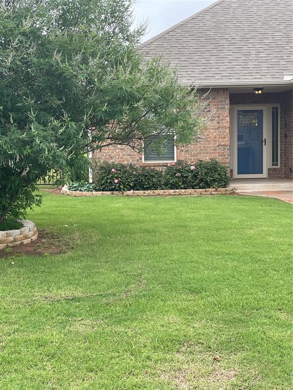 300 Bailey St, Blanchard, OK 73010 - photo 1