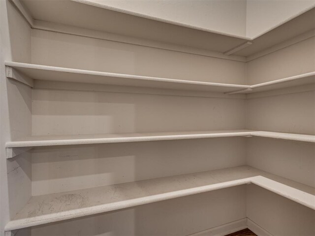 915 Kings Canyon Rd, Norman, OK 73071 - view of pantry