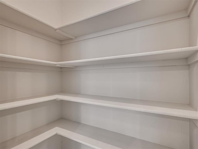 915 Kings Canyon Rd, Norman, OK 73071 - view of pantry
