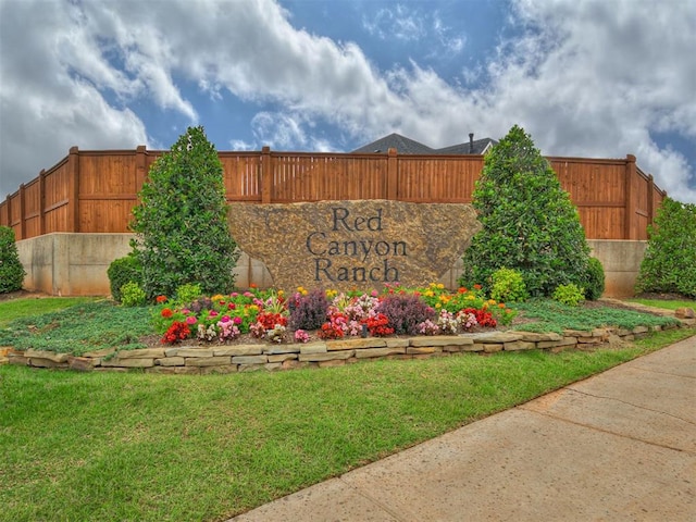 915 Kings Canyon Rd, Norman, OK 73071 - view of community / neighborhood sign