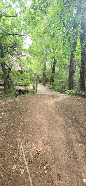 319 W Cedar Ln, Minco, OK 73059 - view of yard