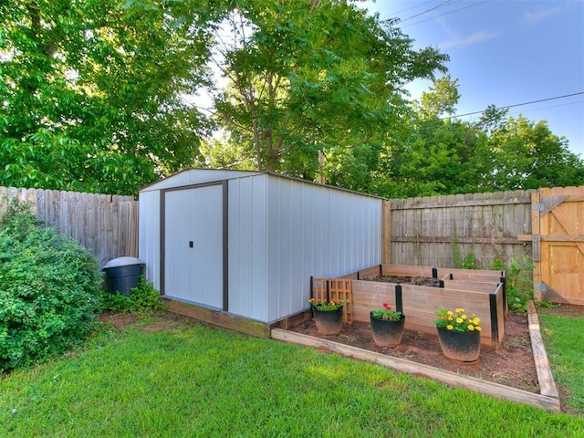 913 E Harrison Ave, Guthrie, OK 73044 - view of shed with a garden