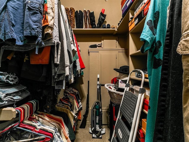 913 E Harrison Ave, Guthrie, OK 73044 - view of spacious closet