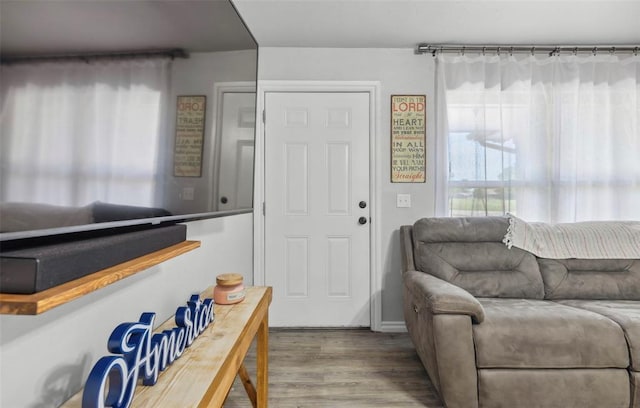 109 W 6th St, Amber, OK 73004 - entrance foyer featuring wood finished floors