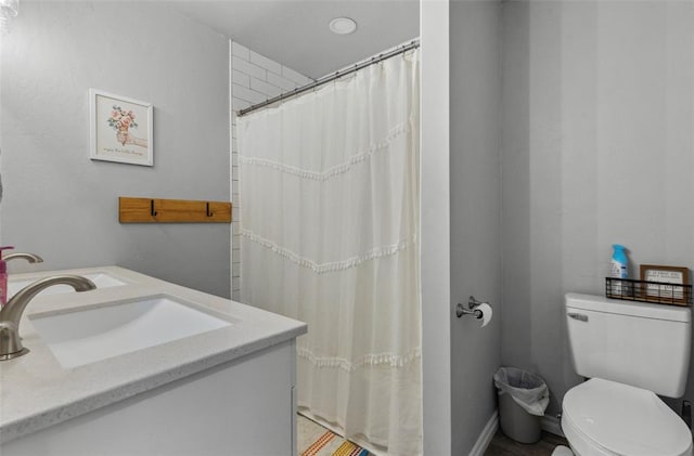 109 W 6th St, Amber, OK 73004 - full bath featuring toilet, vanity, and curtained shower