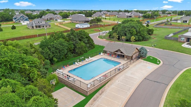 13640 Ridge View Ln, Edmond, OK 73025 - aerial view of residential area featuring a pool
